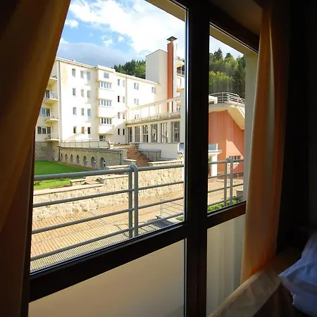 Sanatorium Uzdrowiskowe Wiktor Cechini Resort