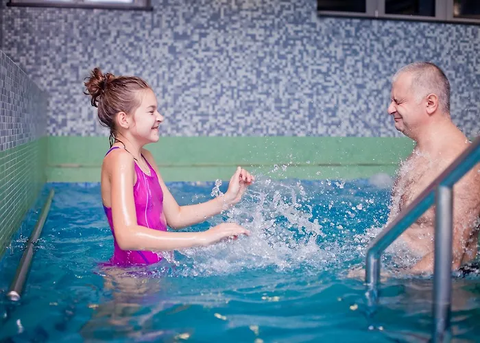 Sanatorium Uzdrowiskowe Wiktor Cechini Üdülőközpont *