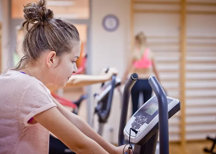 Üdülőközpont Sanatorium Uzdrowiskowe Wiktor Cechini Żegiestów Zdrój
